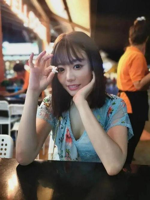 浜崎真绪在线观看,在线观看的绝色演绎,带你领略日本女神的魅力 第3张 浜崎真绪在线观看,在线观看的绝色演绎,带你领略日本女神的魅力 第3张